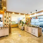 Bora Bora Butik 3*