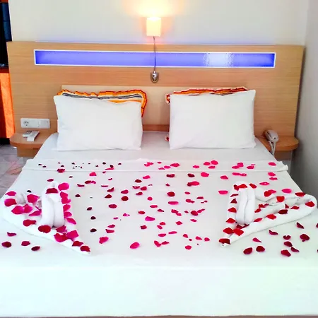 Hotel Bora Bora Butik 3*