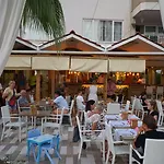 Hotel Bora Bora Butik 3*