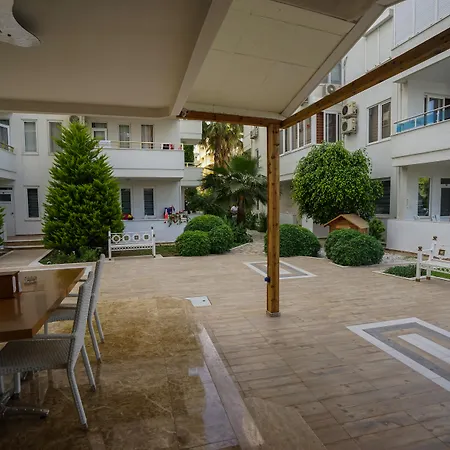 Bora Bora Butik Hotel 3*