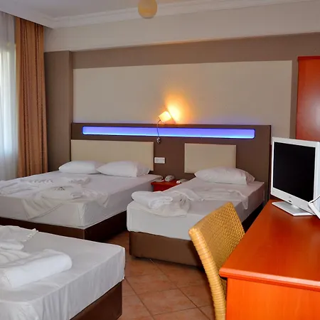 Bora Bora Butik Hotel 3*