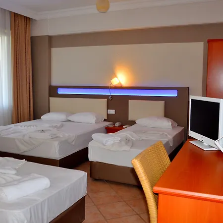 Bora Bora Butik Hotel 3*