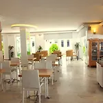 Bora Bora Butik فندق ألانيا