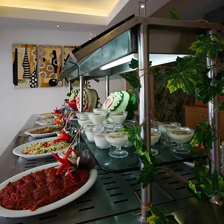 Bora Bora Butik Hotel 3*