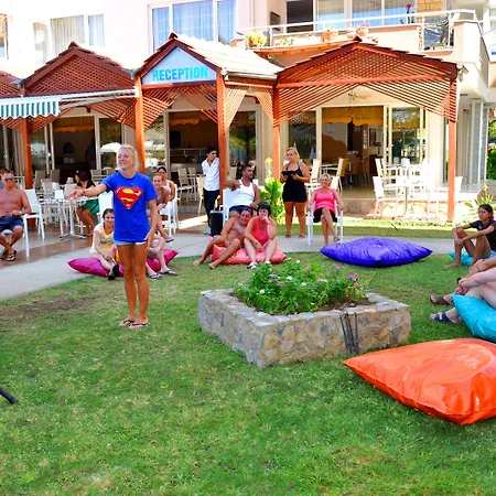 Bora Bora Butik Ξενοδοχείο 3*