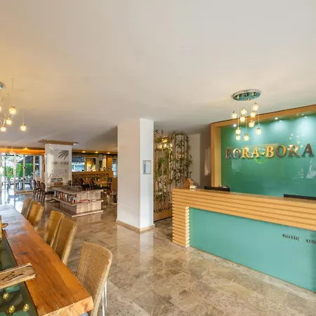 酒店 Bora Bora Butik 3*